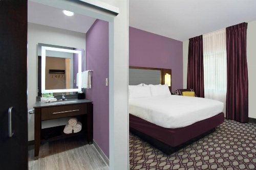 Holiday Inn Express Baton Rouge Downtown, an IHG Hotel image 23